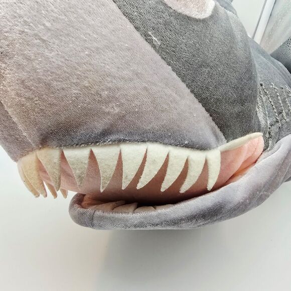 DISNEY STORE Chum Shark Puppet Plush Finding Nemo - Picture 8 of 11